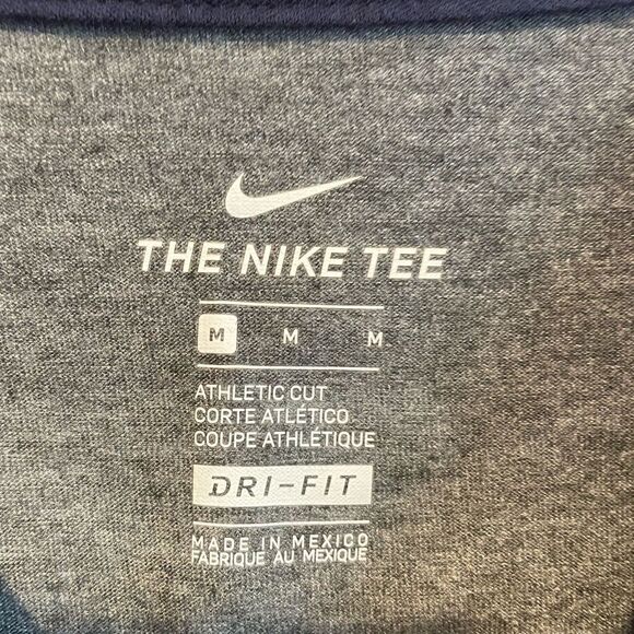 Nike U of M baseball tee - Picture 3 of 3